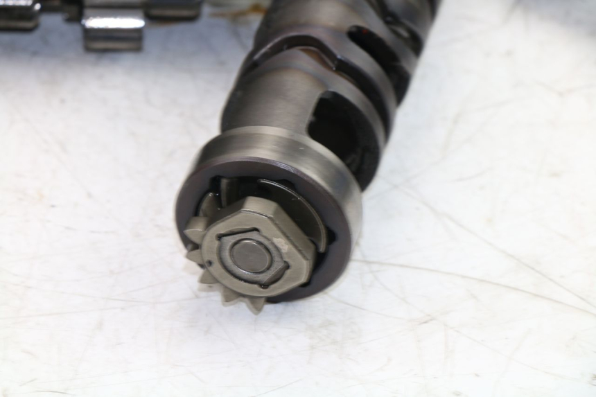 photo de BOITE DE VITESSE SUZUKI GSF S BANDIT ABS 650 (2005 - 2006) - Vue rapprochée