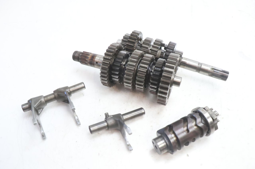 photo de BOITE DE VITESSE SUZUKI SV S 650 (1999 - 2002) - Autre angle de vue