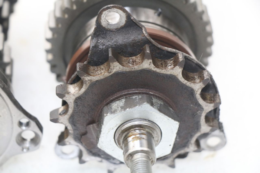 photo de BOITE DE VITESSE YAMAHA TDM ABS 900 (2002 - 2014) - Gros plan technique