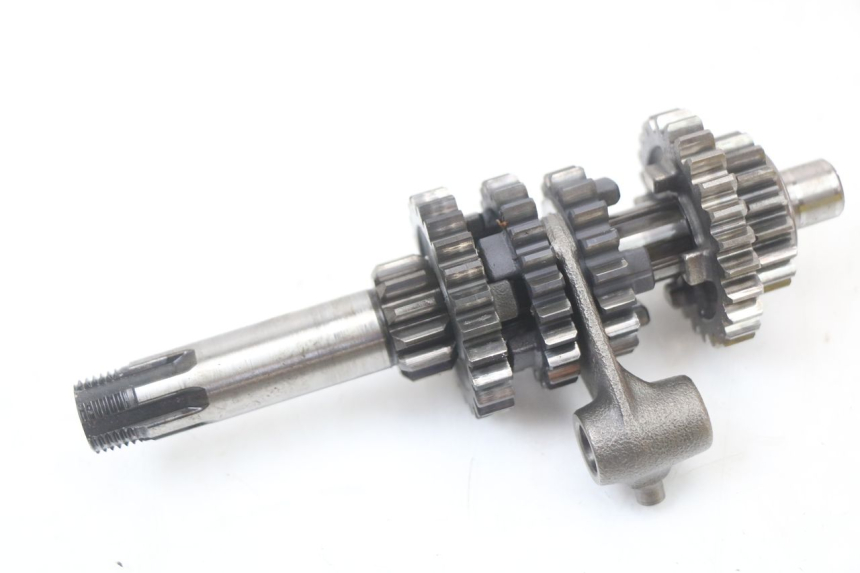 photo de BOITE DE VITESSE SUZUKI TS X 80 (1984 - 1988) - Gros plan technique