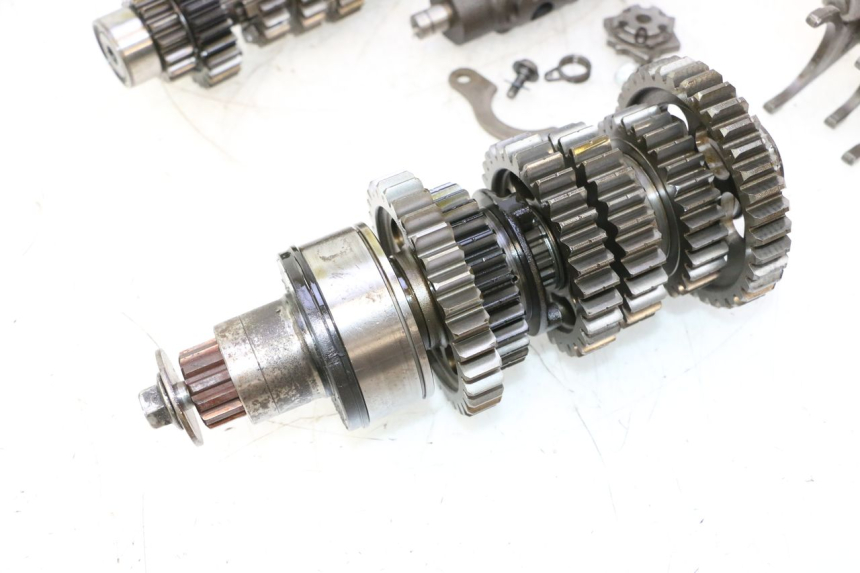 photo de BOITE DE VITESSE HONDA VFR FI RC46 800 (1998 - 2001) - Gros plan technique