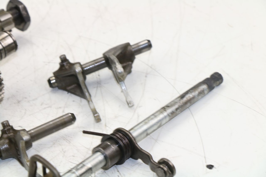 photo de BOITE DE VITESSE YAMAHA VIRAGO 125 (1996 - 2003) - Vue rapprochée