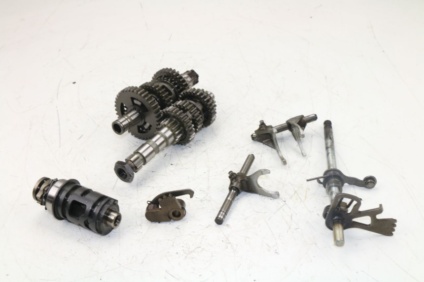 photo de BOITE DE VITESSE YAMAHA VIRAGO 125 (1996 - 2003) - Autre angle de vue