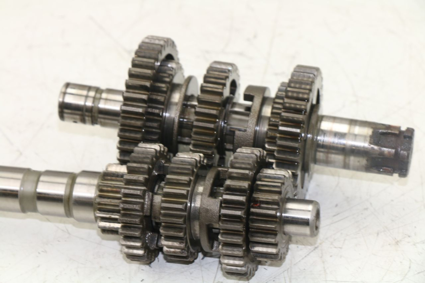 photo de BOITE DE VITESSE YAMAHA VIRAGO 125 (1996 - 2003) - Gros plan technique