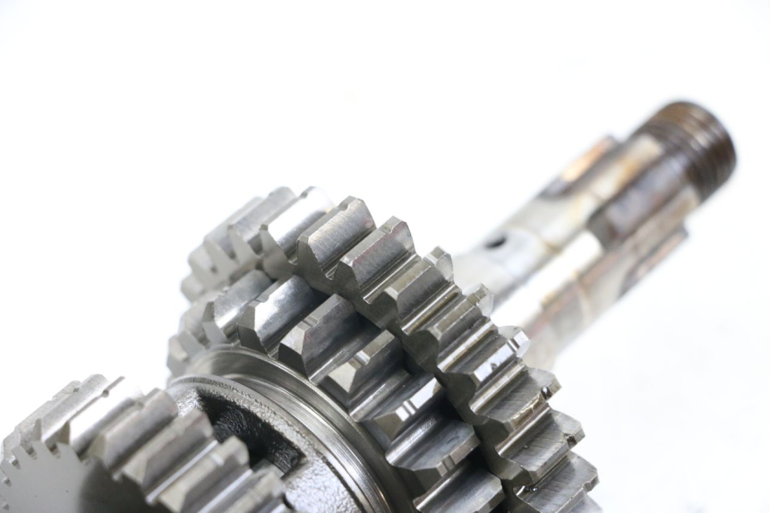 photo de BOITE DE VITESSE SUZUKI VL INTRUDER 125 (2004 - 2007) - Gros plan technique