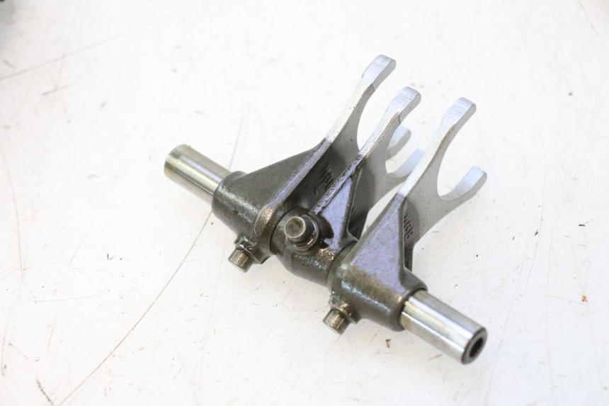 photo de BOITE DE VITESSE HONDA XLV VARADERO 125 (2007 - 2012) - Autre angle de vue