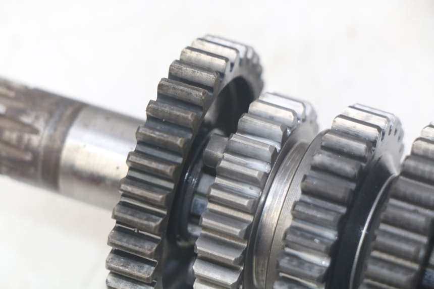 photo de BOITE DE VITESSE PEUGEOT XP6 50 (2006 - 2011) - Vue rapprochée