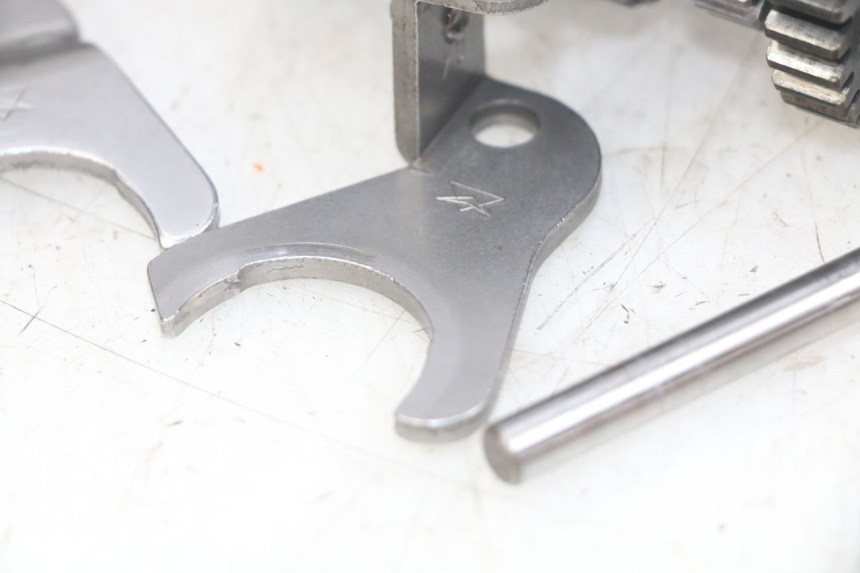 photo de BOITE DE VITESSE PEUGEOT XP6 50 (2006 - 2011) - Vue d’ensemble