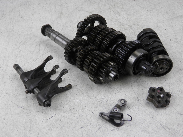 photo de BOITE DE VITESSE YAMAHA MT 125 (2015 - 2017) - Gros plan technique