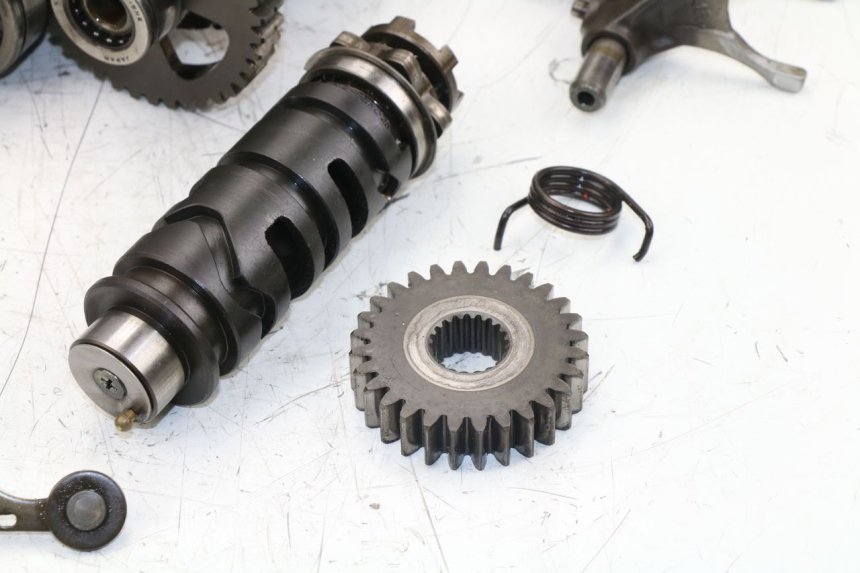 photo de BOITE DE VITESSE YAMAHA XJS DIVERSION 600 (1997 - 1999) - Vue d’ensemble