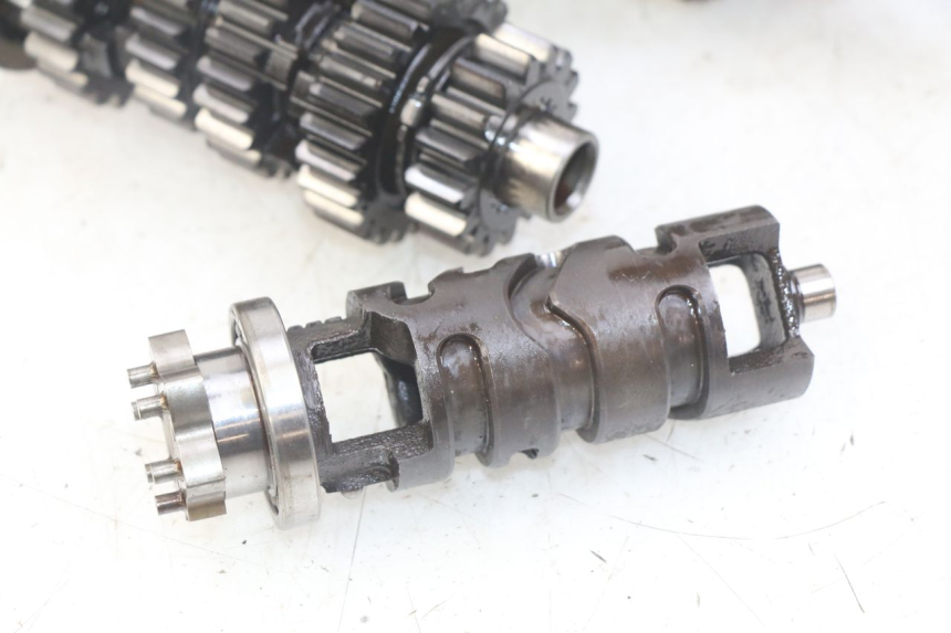 photo de BOITE DE VITESSE YAMAHA YZF R1 1000 (2007 - 2008) - Vue rapprochée