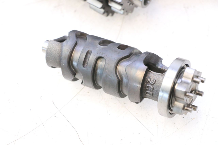 photo de BOITE DE VITESSE YAMAHA YZF R6 600 (2008 - 2009) - Vue rapprochée