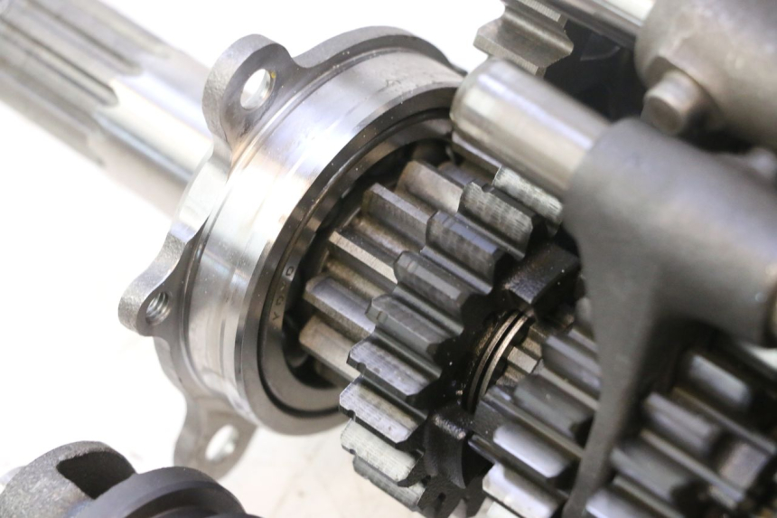 photo de BOITE DE VITESSE YAMAHA YZF R6 600 (2008 - 2009) - Autre angle de vue