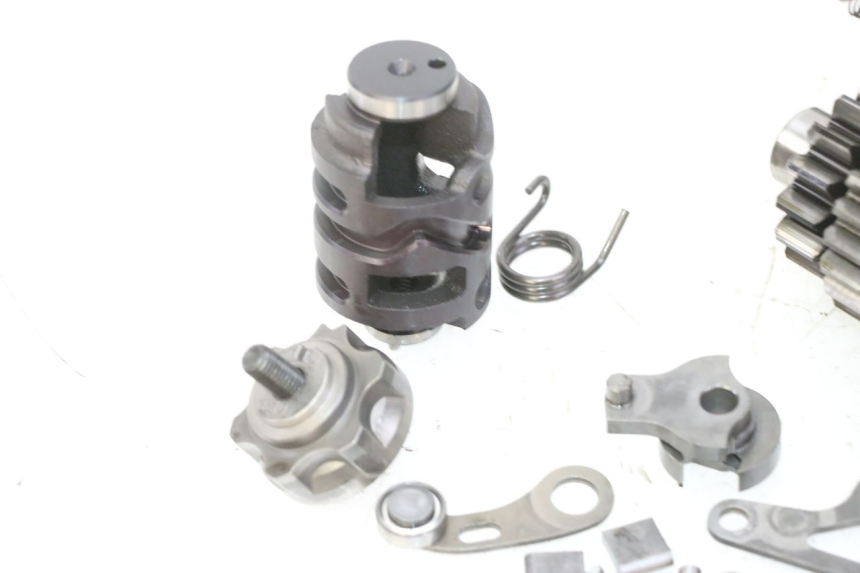 photo de BOITE DE VITESSE YAMAHA YZF YZ-F 450 (2014 - 2016) - Vue d’ensemble