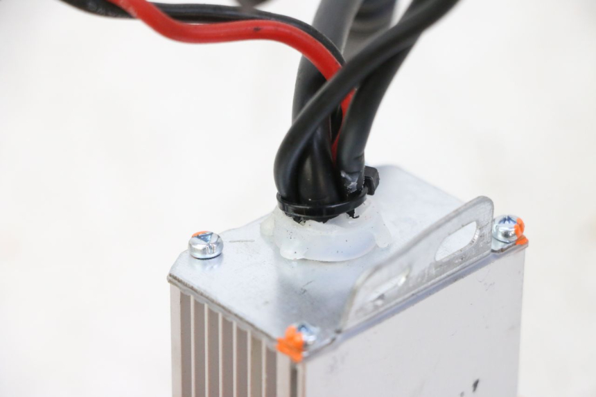 photo de BOITIER CDI URBANGLIDE 100XS 1 - Zoom état d’usage