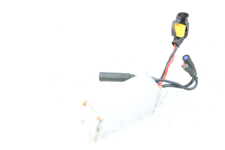 photo de BOITIER CDI URBANGLIDE 100XS 1 - Points de fixation