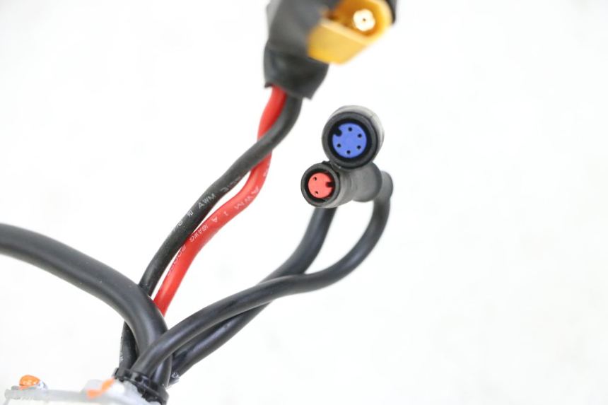 photo de BOITIER CDI URBANGLIDE 100XS 1 - État de surface