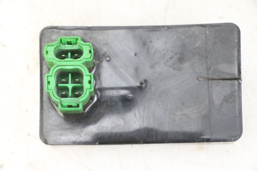 photo de BOITIER CDI KYMCO AGILITY 4T 50 (2005 - 2018) - Gros plan technique