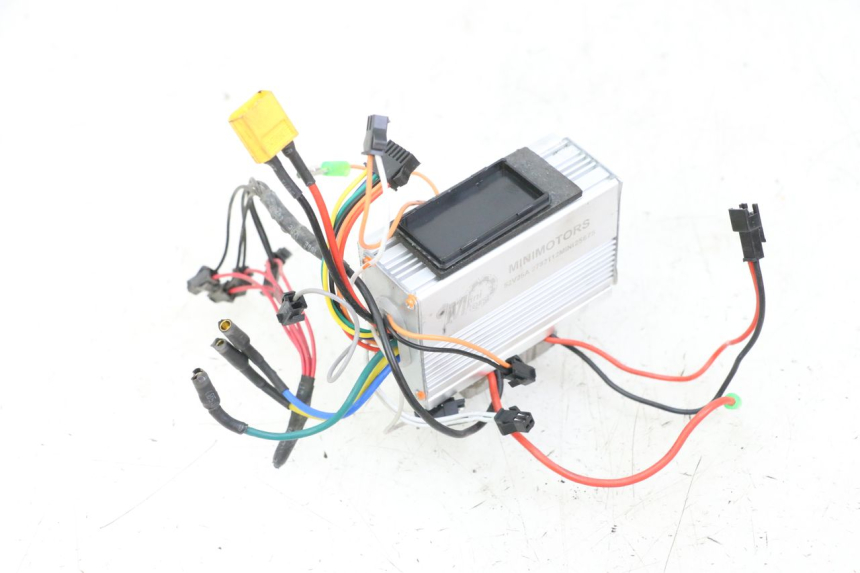 photo de BOITIER CDI DUALTRON AMINIA 1 - Gros plan technique