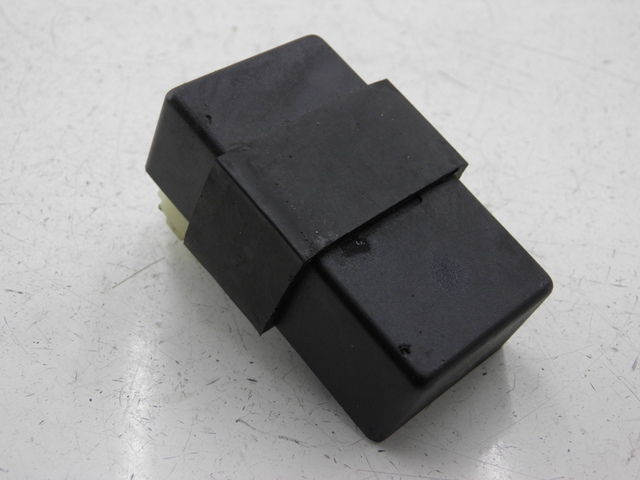 photo de BOITIER CDI BENZHOU YY50QT31 VINTAGE 50 (2009 - 2012) - Détail de la pièce