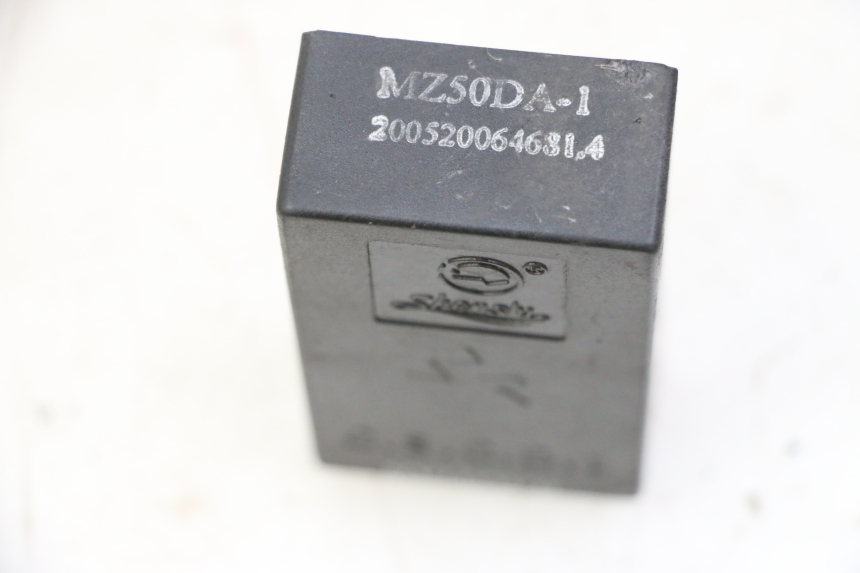 photo de BOITIER CDI BAOTIAN BT 49 QT-7 50 (2006 - 2009) - Autre angle de vue