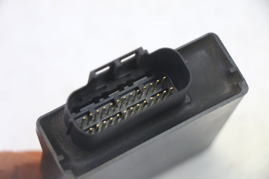 photo de BOITIER CDI SUZUKI BURGMAN 125 (2007 - 2014) - Autre angle de vue