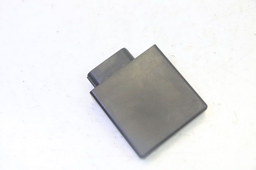 photo de BOITIER CDI SUZUKI BURGMAN 125 (2007 - 2014) - Gros plan technique