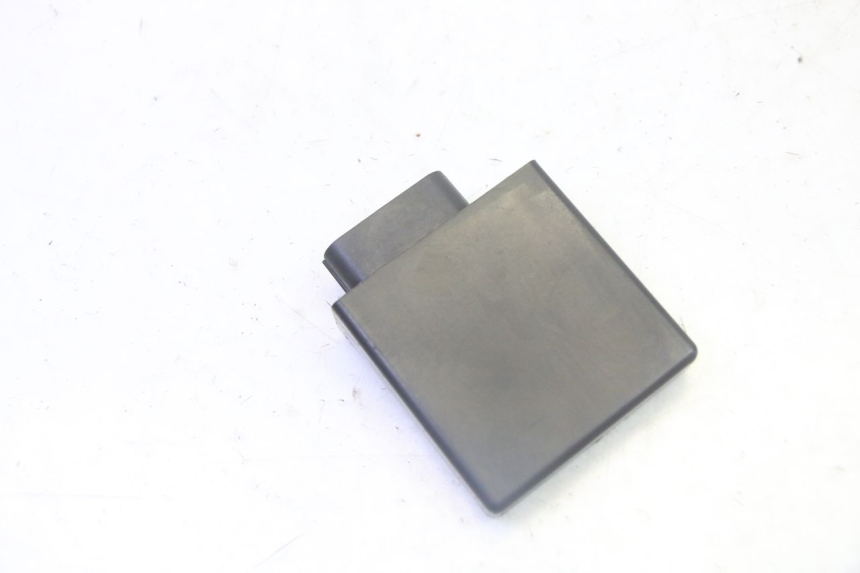 photo de BOITIER CDI SUZUKI BURGMAN 125 (2007 - 2014) - Gros plan technique