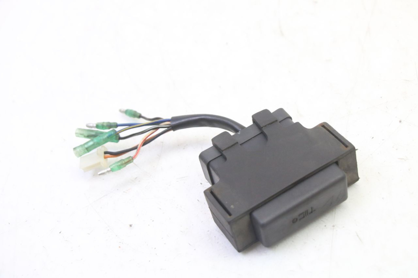 photo de BOITIER CDI YAMAHA BW'S 100 (1999 - 2002) - Gros plan technique