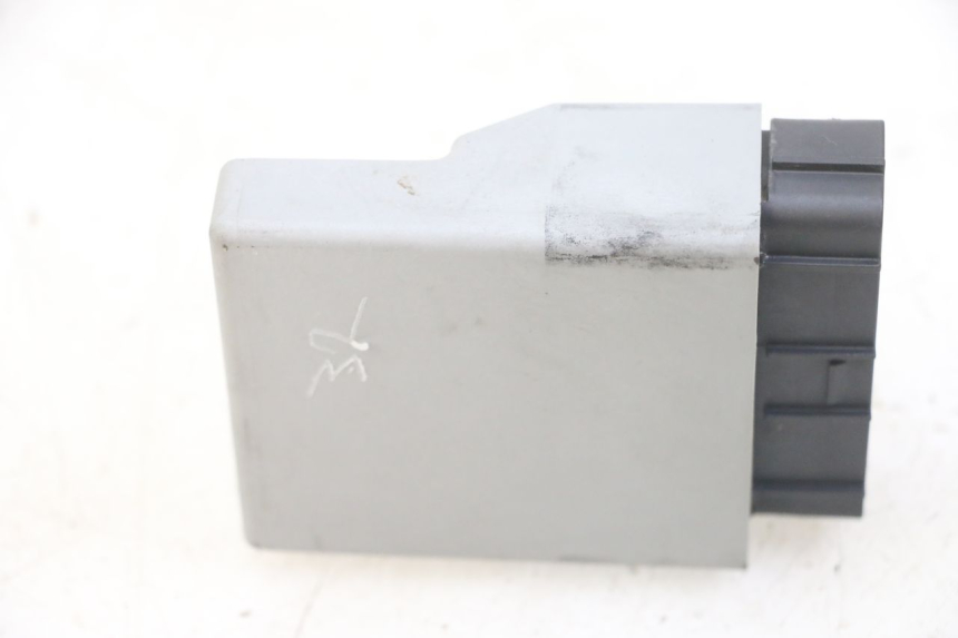 photo de BOITIER CDI HONDA CBF 500 (2004 - 2007) - Autre angle de vue