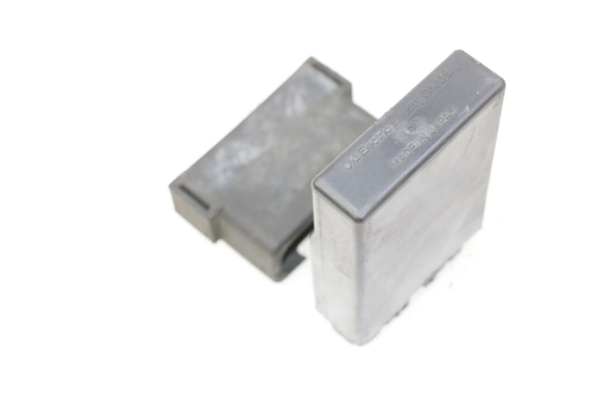 photo de BOITIER CDI HONDA CBR RR FIREBLADE 900 (1992 - 1994) - Vue d’ensemble