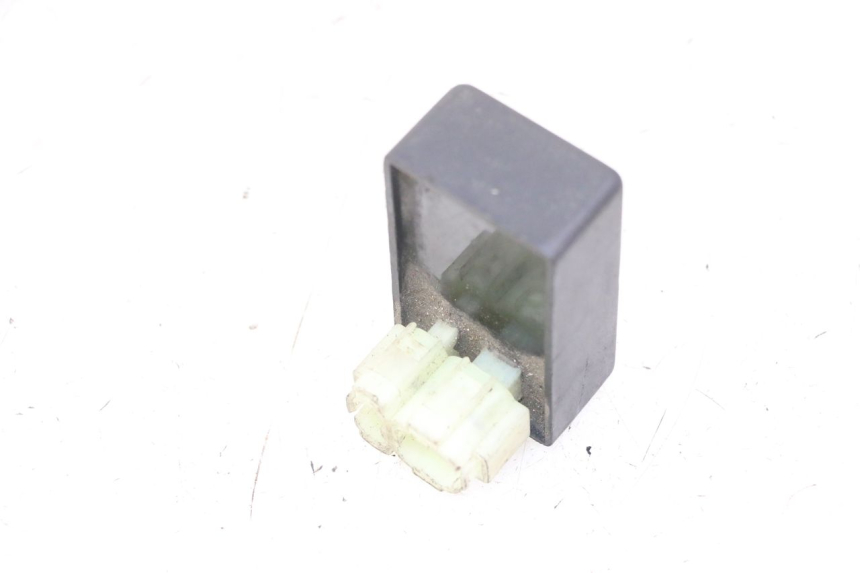 photo de BOITIER CDI DAELIM BESBI 125 (2007 - 2008) - Gros plan technique