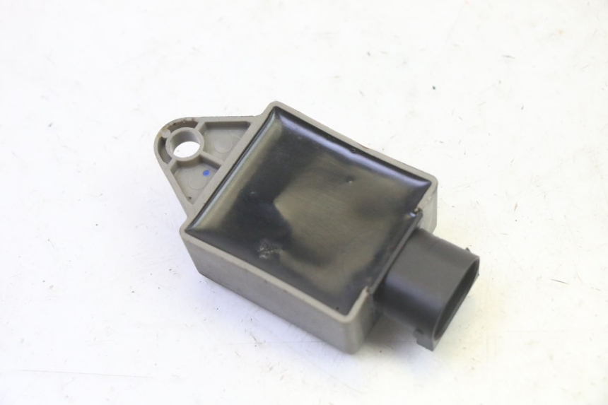 photo de BOITIER CDI PEUGEOT ELYSTAR 50 (2002 - 2014) - Autre angle de vue