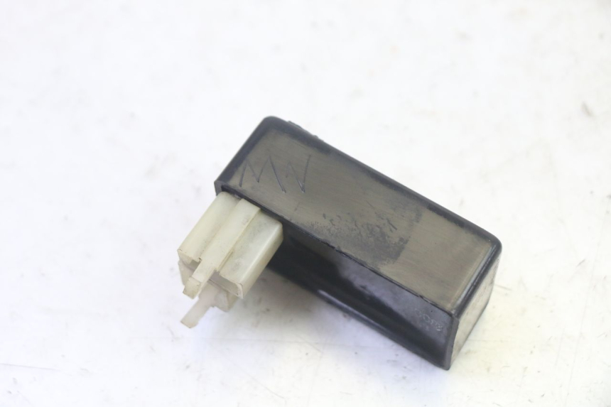 photo de BOITIER CDI KYMCO GRAND DINK 125 (2002 - 2007) - Autre angle de vue