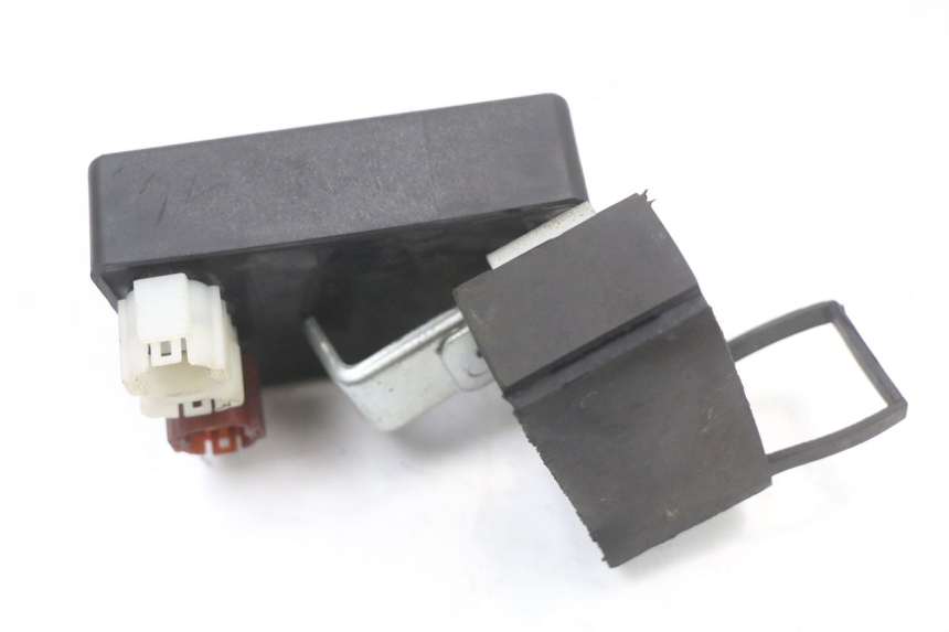 photo de BOITIER CDI HYOSUNG GTR 125 (2006 - 2008) - Autre angle de vue