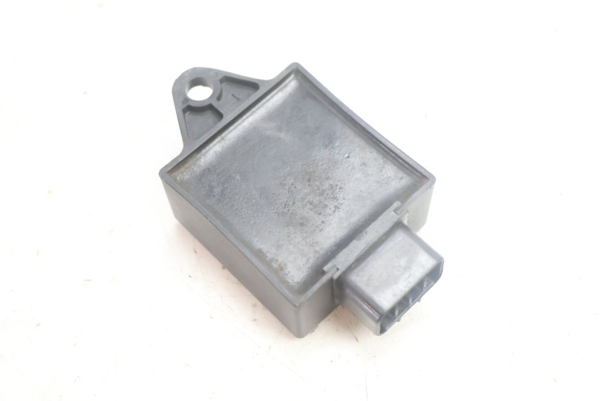 photo de BOITIER CDI PEUGEOT KISBEE 2T 50 (2010 - 2017) - Gros plan technique
