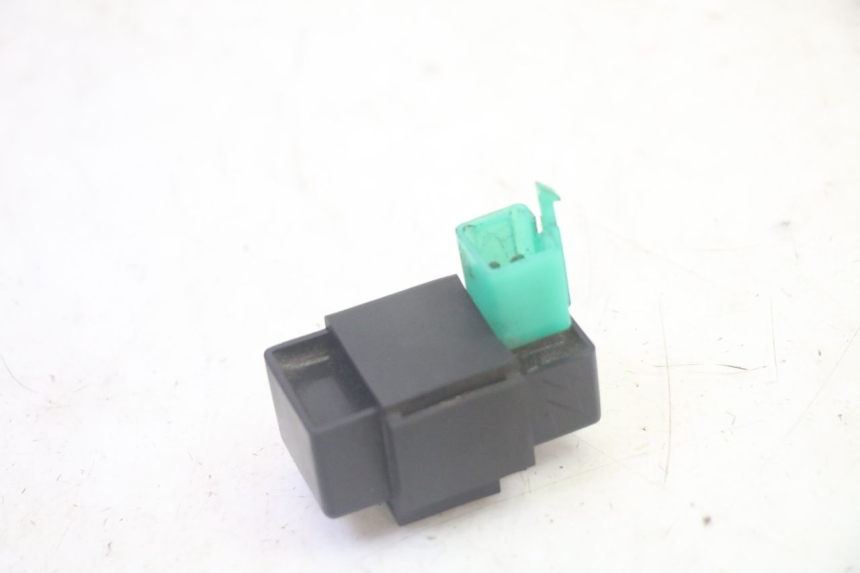 photo de BOITIER CDI PEUGEOT KISBEE 4T 50 (2018 - 2022) - Gros plan technique