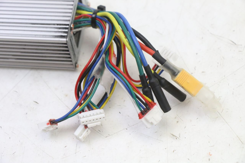 photo de BOITIER CDI PUNK ELECTRIC RIDER 1 - Gros plan technique