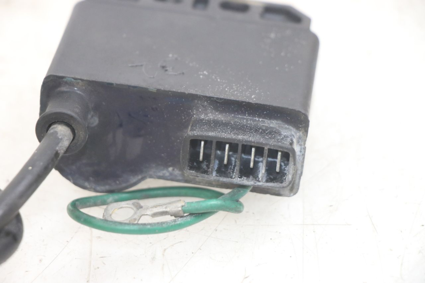 photo de BOITIER CDI GILERA RK 50 (1996 - 1999) - Gros plan technique