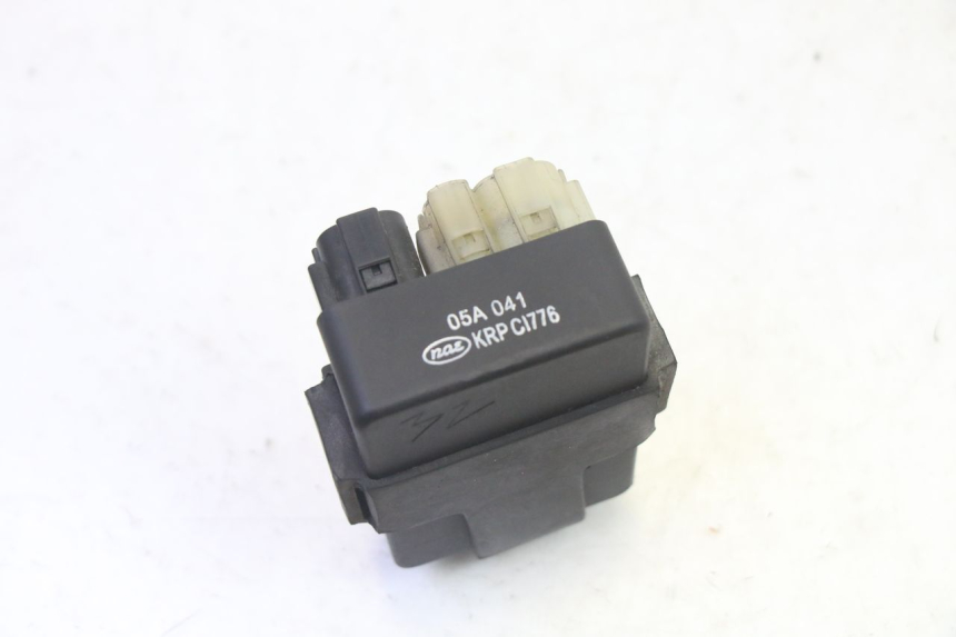 photo de BOITIER CDI HONDA SCV LEAD 100 (2003 - 2007) - Autre angle de vue