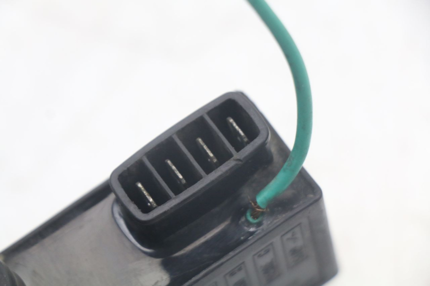 photo de BOITIER CDI DERBI SENDA SM X-TREME 50 (2006 - 2010) - Gros plan technique