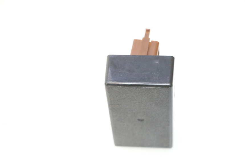 photo de BOITIER CDI BAOTIAN TRAVEL SPIRIT 50 (2010 - 2012) - Autre angle de vue