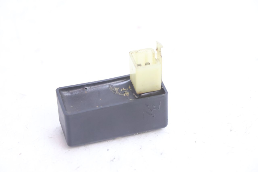 photo de BOITIER CDI PEUGEOT VIVACITY 50 (2004 - 2009) - Autre angle de vue