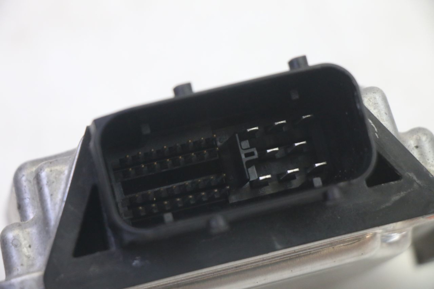 photo de BOITIER CDI DAELIM VJ ROADWIN FI 125 (2008 - 2017) - Gros plan technique