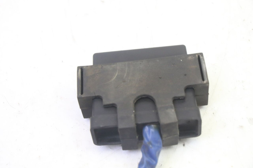 photo de BOITIER CDI YAMAHA YP MAJESTY 125 (2007 - 2010) - Gros plan technique