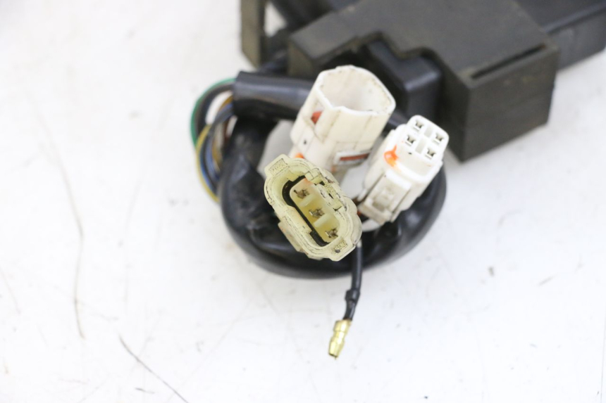 photo de BOITIER CDI YAMAHA YP MAJESTY 125 (2002 - 2006) - Points de fixation