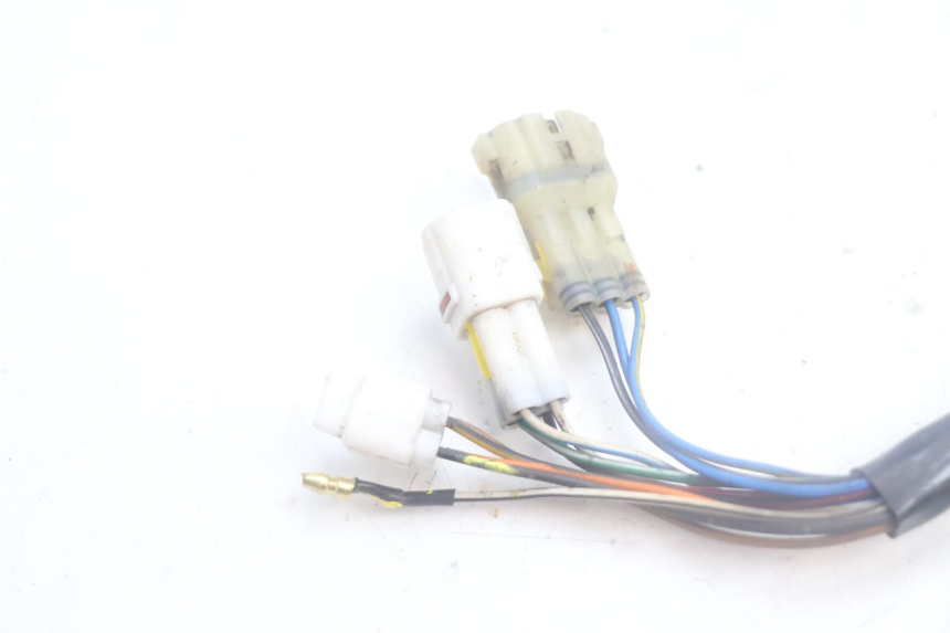 photo de BOITIER CDI YAMAHA YP MAJESTY 125 (2002 - 2006) - Gros plan technique