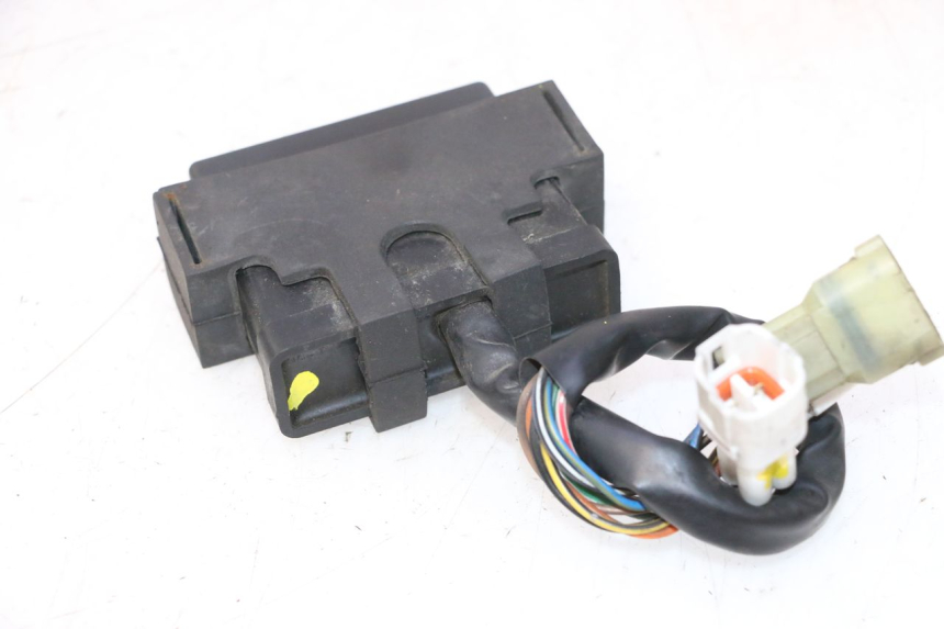 photo de BOITIER CDI YAMAHA YP MAJESTY 125 (1998 - 2001) - Autre angle de vue