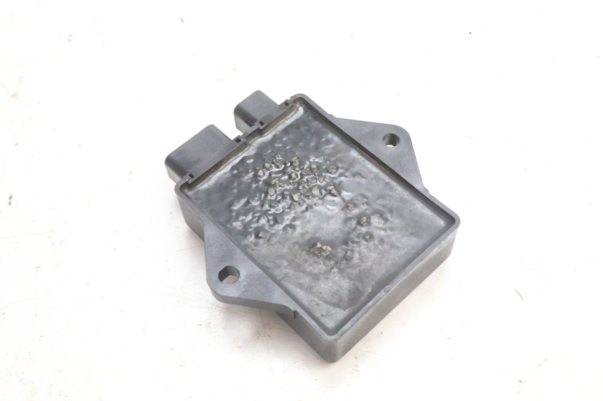 photo de BOITIER CDI KAWASAKI ZZR 600 (1995 - 2004) - Autre angle de vue