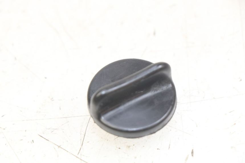 photo de BOUCHON CARTER HUILE SUZUKI BURGMAN 650 (2002 - 2004) - Vue principale